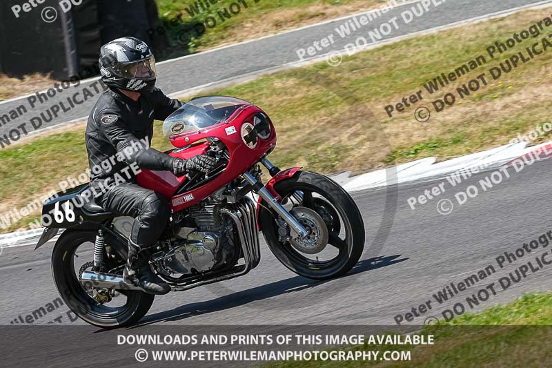 cadwell park;cadwell park photographs;cadwell trackday photographs;enduro digital images;event digital images;eventdigitalimages;peter wileman photography;racing digital images;trackday digital images;trackday photos